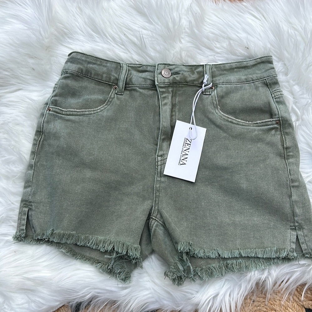 ZENANA OLIVE SHORTS NWT